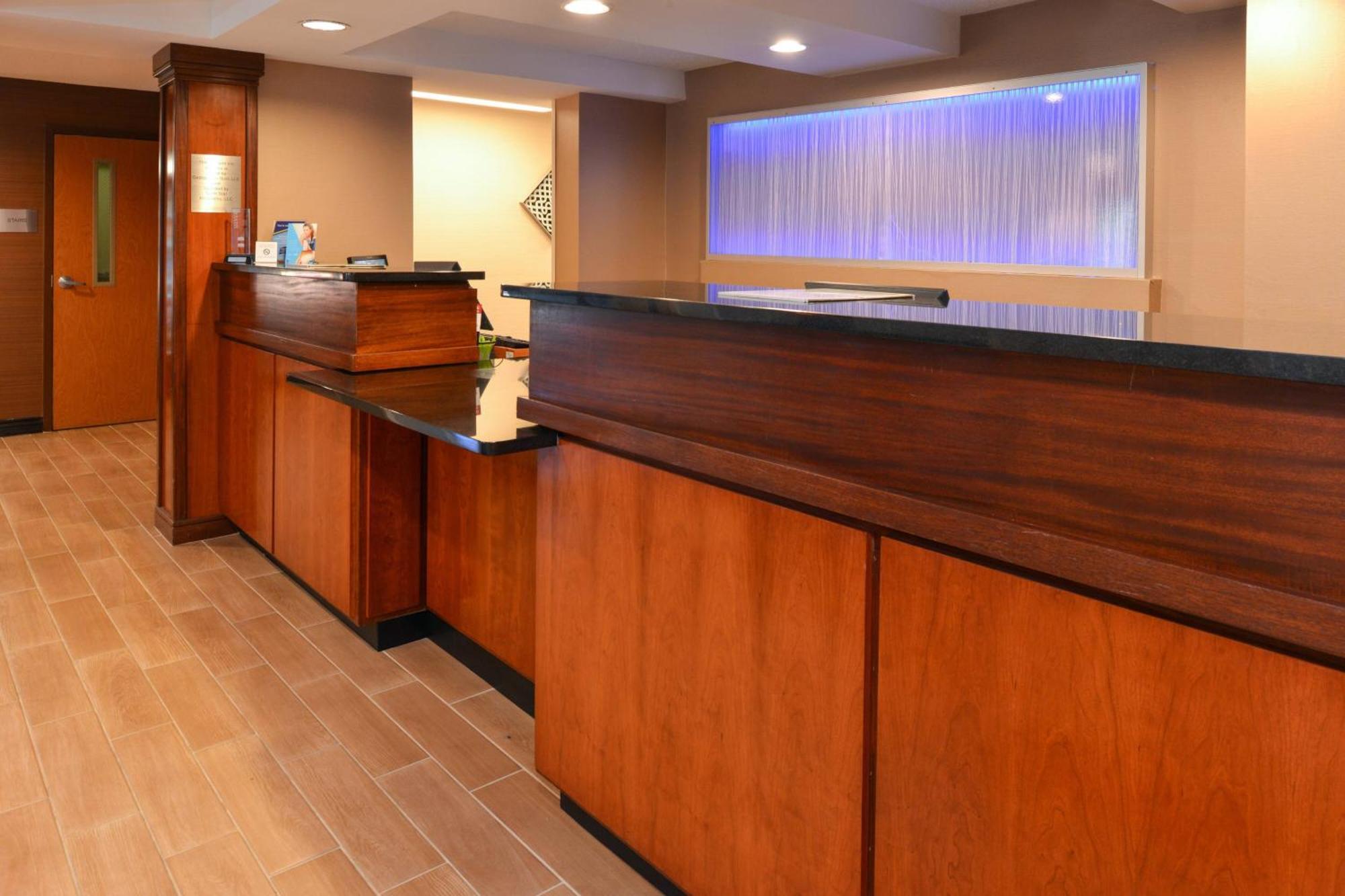 Fairfield Inn & Suites By Marriott Lexington Georgetown/College Inn Exterior foto